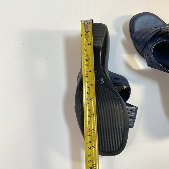 Italian Shoemakers Blue Crisscross Sandals Size 9 - Picture 9 of 11